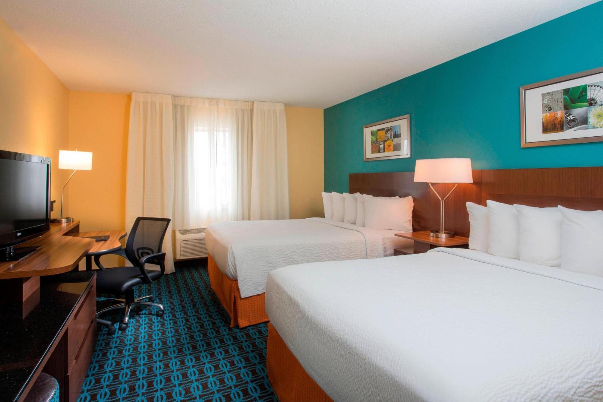 Fairfield Inn & Suites אושקוש מראה חיצוני תמונה