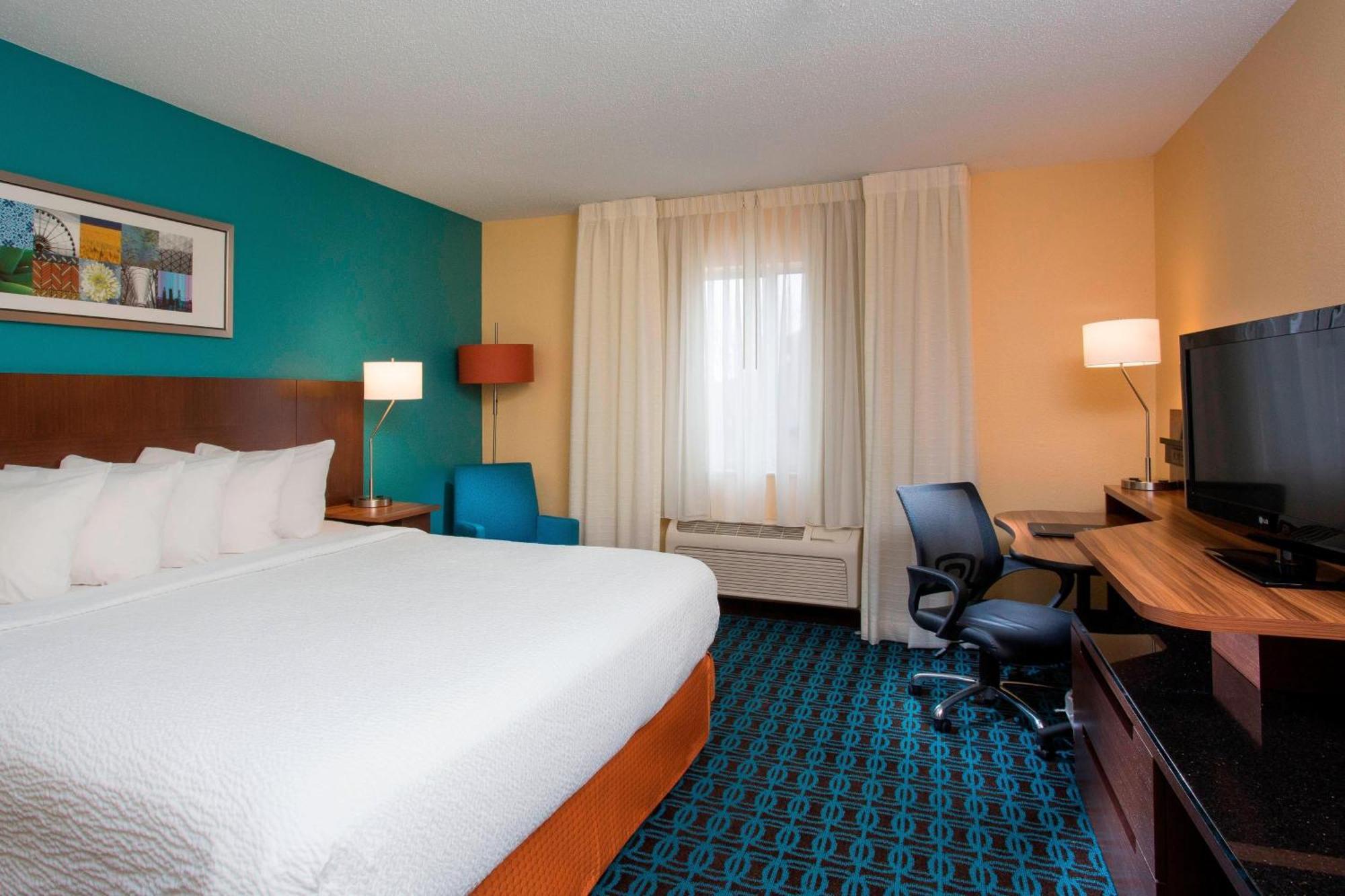 Fairfield Inn & Suites אושקוש מראה חיצוני תמונה