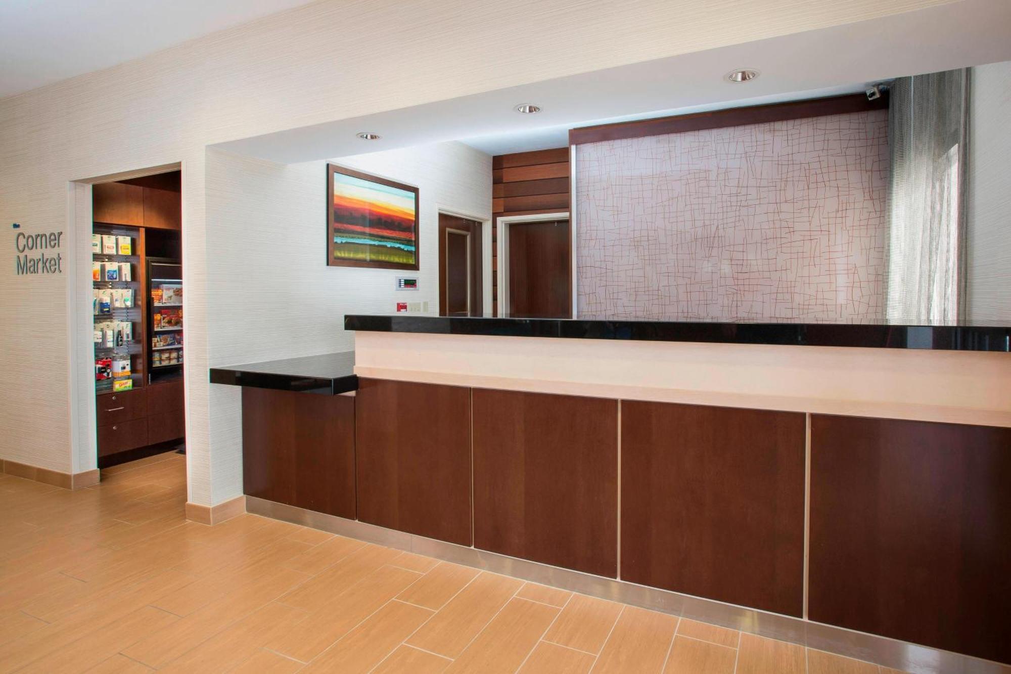 Fairfield Inn & Suites אושקוש מראה חיצוני תמונה