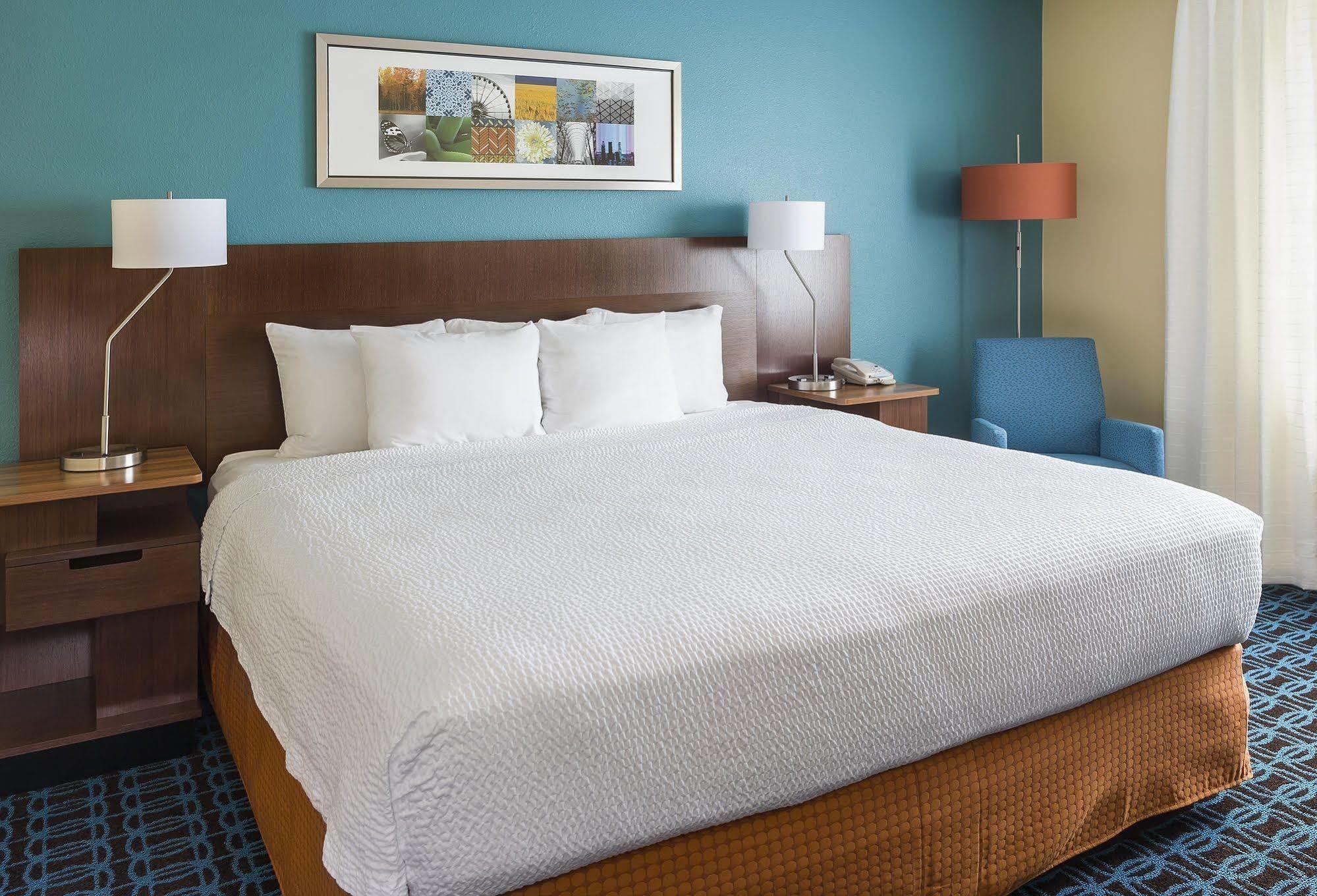 Fairfield Inn & Suites אושקוש מראה חיצוני תמונה